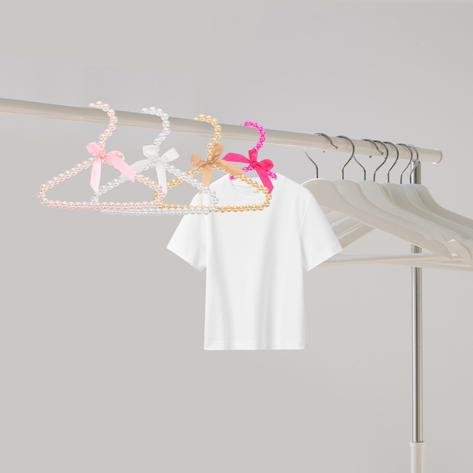 Lot de 4 cintres à perles poly - Baby Nursery Toy avis et prix