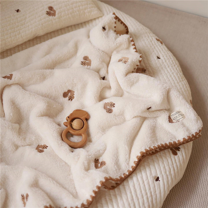 Couvertures d'emmaillotage en  - Baby Boy Nursery Quilt avis et prix